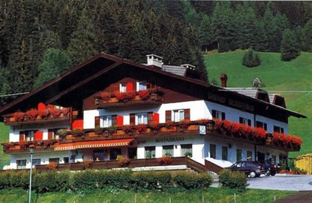 Hotel Silvesterhof Toblach Buitenkant foto