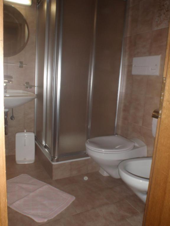 Hotel Silvesterhof Toblach Kamer foto
