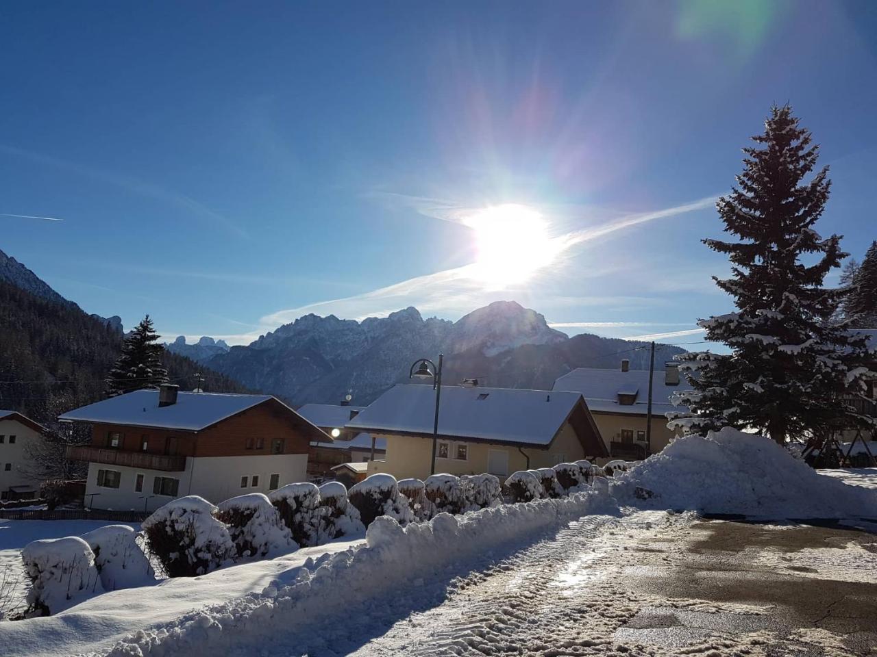 Hotel Silvesterhof Toblach Buitenkant foto